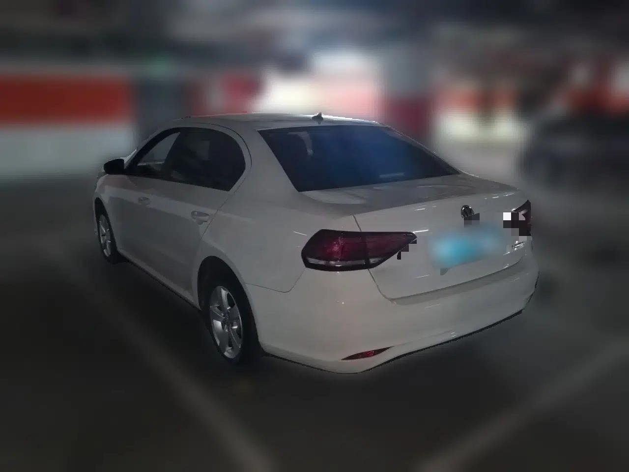 Volkswagen Lavida 2019 Lavida Start 1.5L Manual Fashion Edition China VI Standard — миниатюра 4