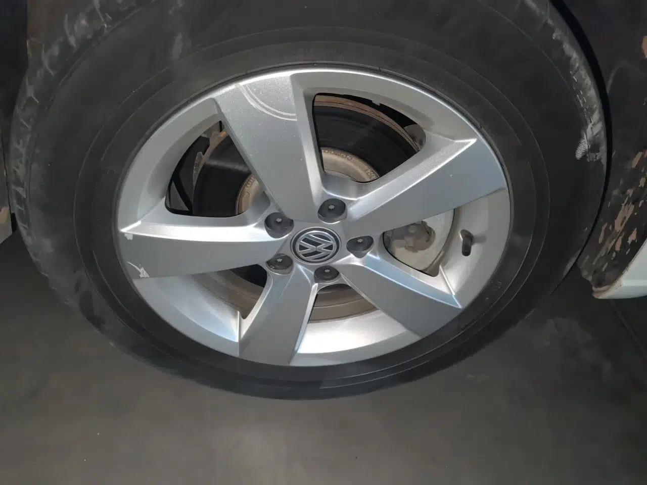 Volkswagen Lavida 2019 Lavida Start 1.5L Manual Fashion Edition China VI Standard — миниатюра 8