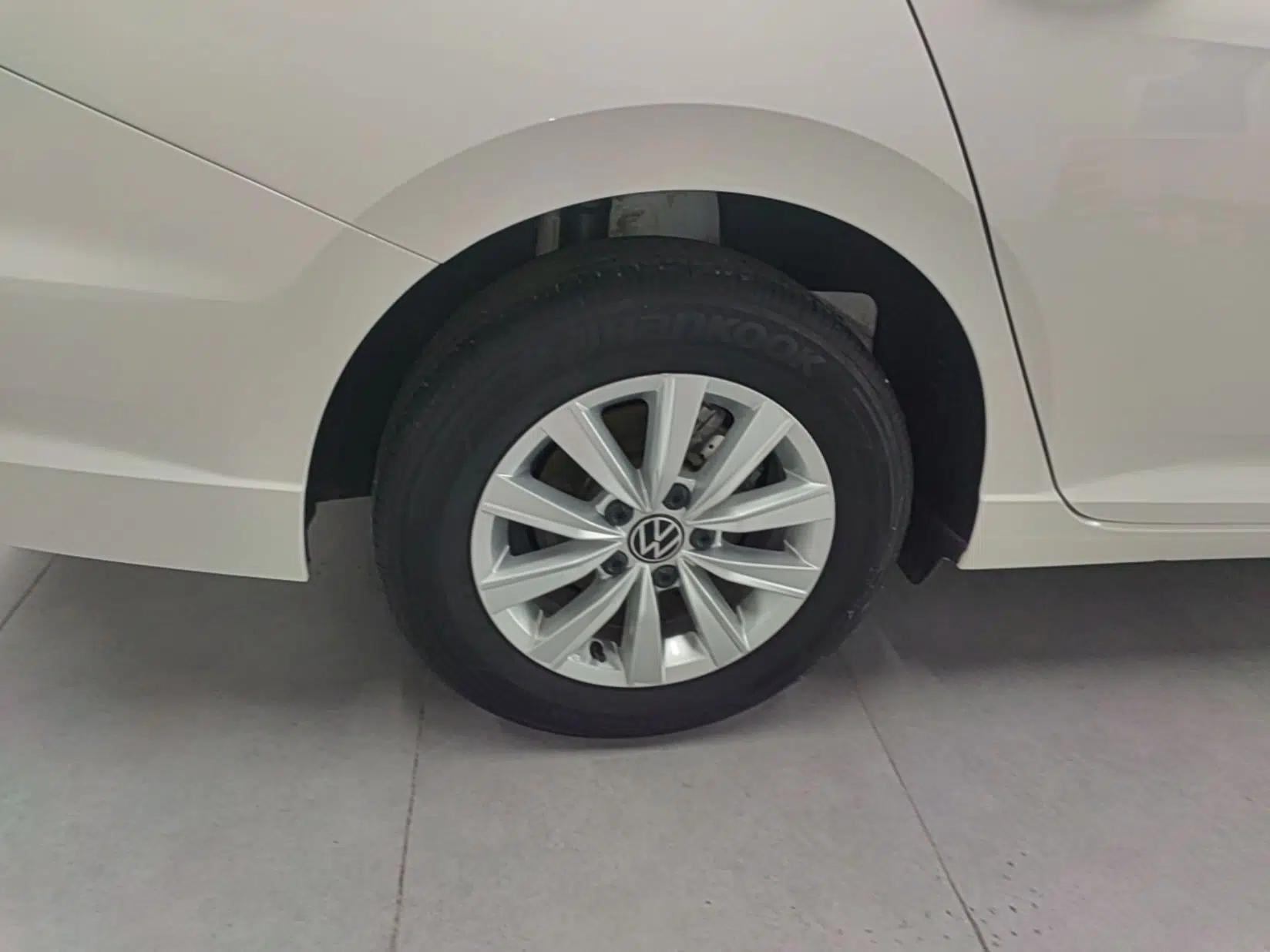 Volkswagen Lavida 2021 1.5L Automatic Fashion Edition — миниатюра 11