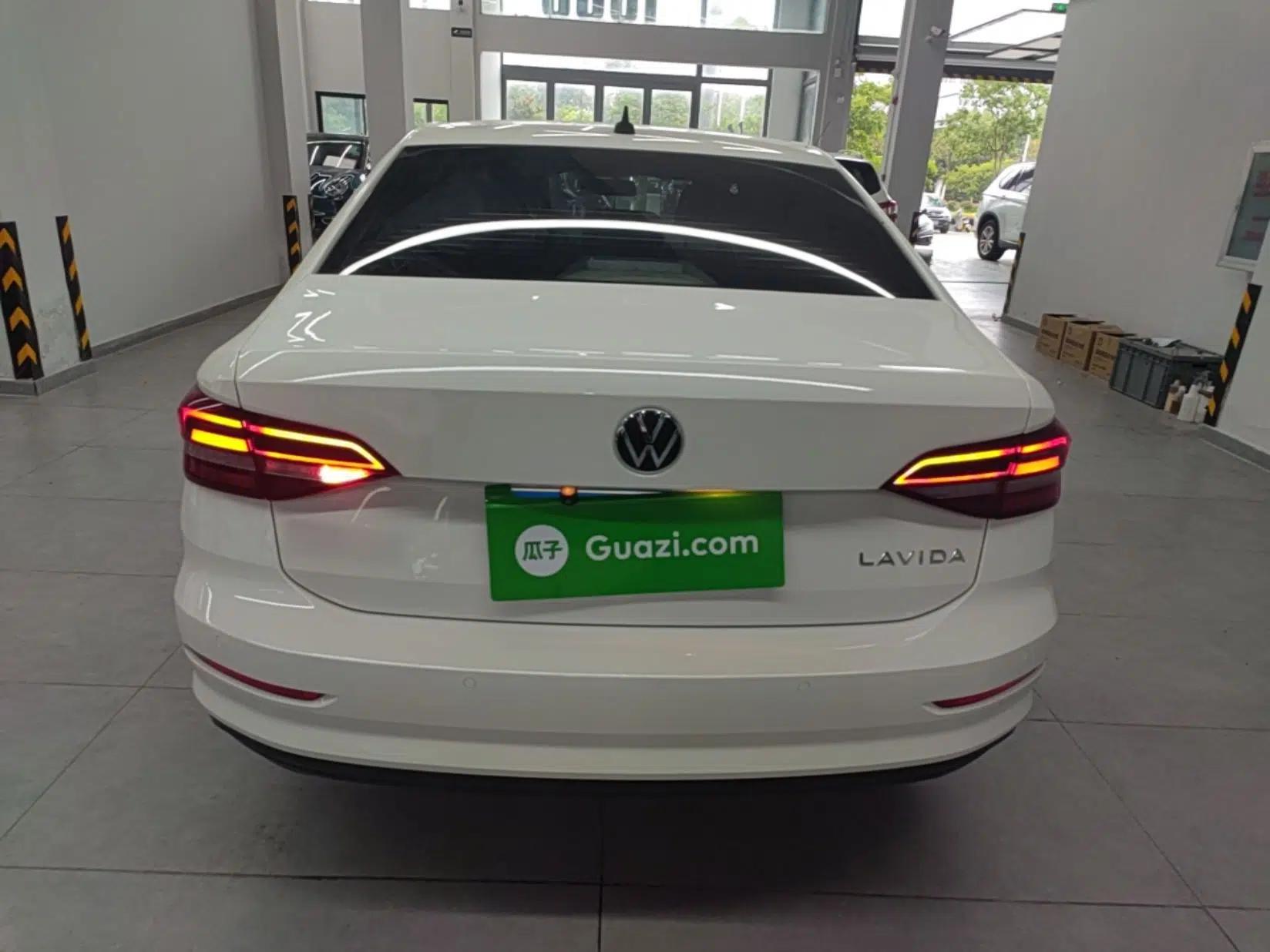 Volkswagen Lavida 2021 1.5L Automatic Fashion Edition — миниатюра 5
