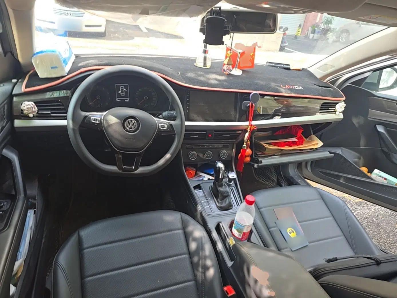 Volkswagen Lavida 2019 1.5L Automatic Comfort Edition China VI Standard — миниатюра 9
