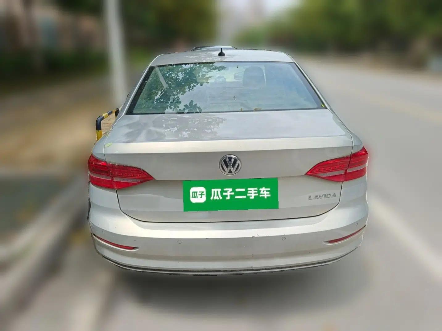 Volkswagen Lavida 2018 1.5L Automatic Comfort Edition China V Standard — миниатюра 5