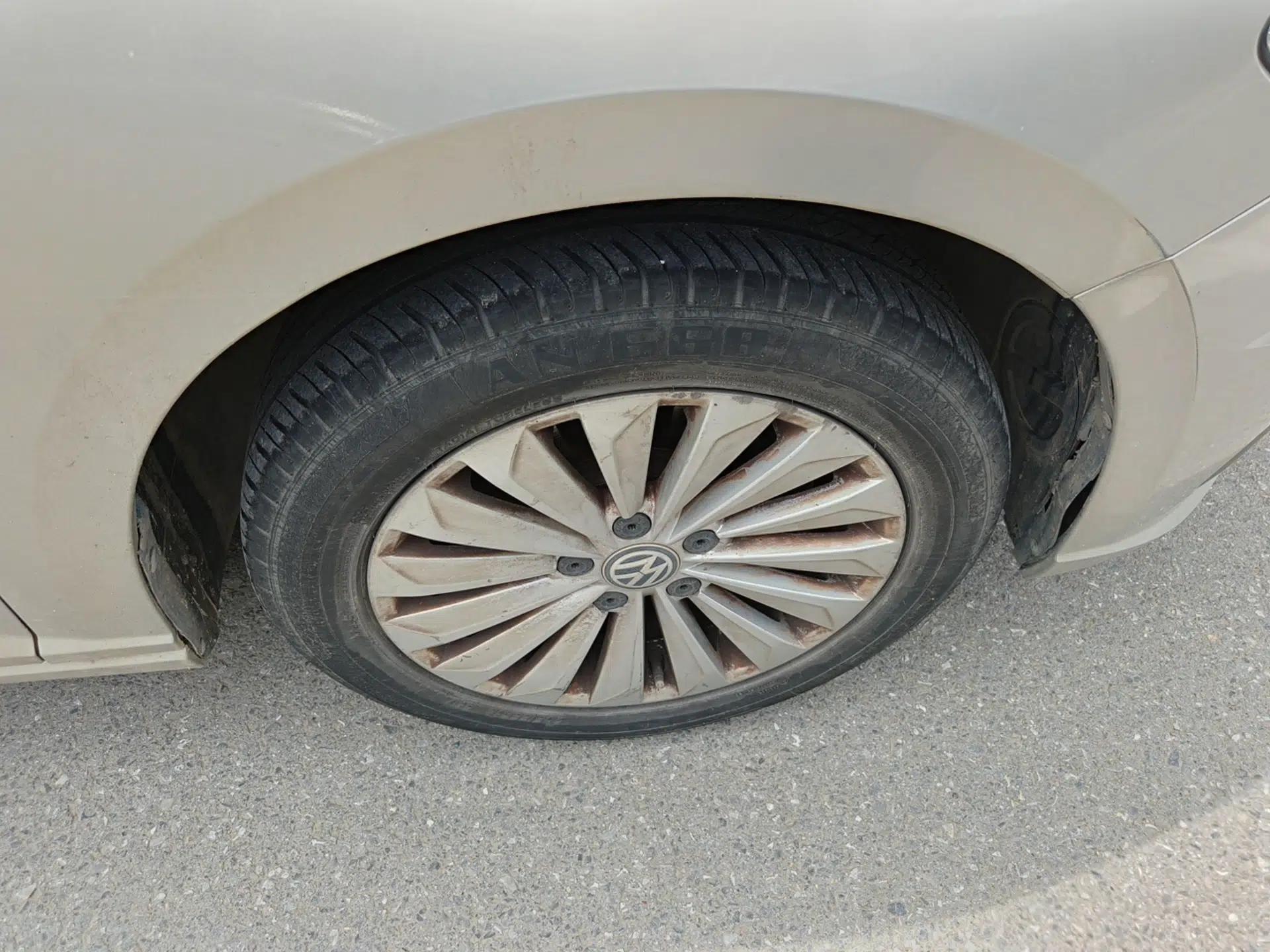 Volkswagen Lavida 2018 1.5L Automatic Comfort Edition China V Standard — миниатюра 8