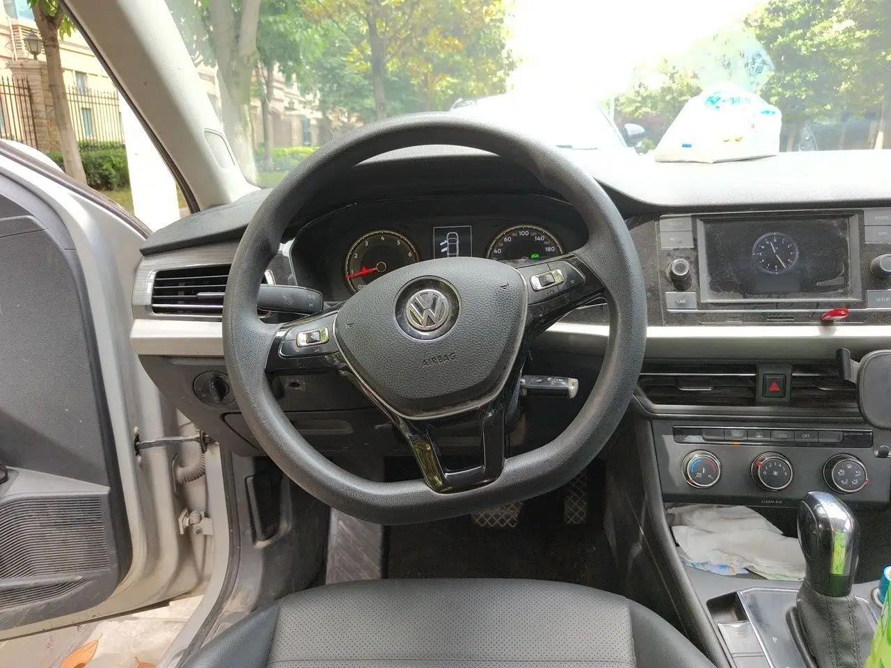 Volkswagen Lavida 2018 1.5L Automatic Comfort Edition China V Standard — миниатюра 10