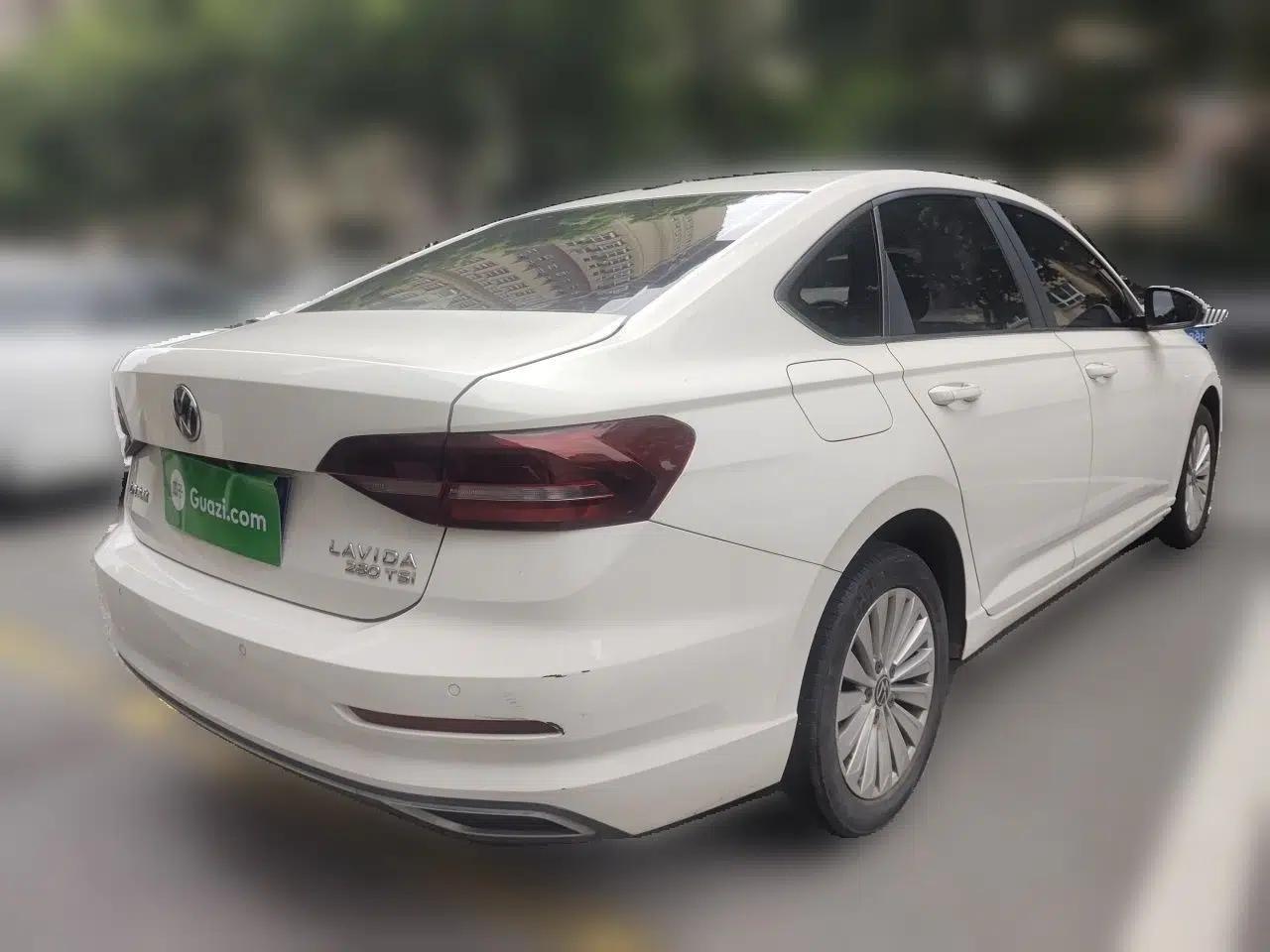 Volkswagen Lavida 2021 280TSI DSG Comfort Edition — миниатюра 6