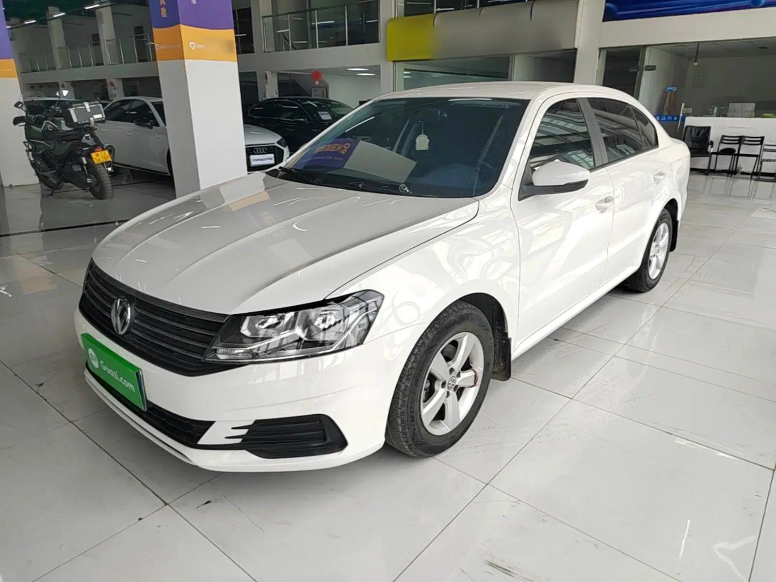 Volkswagen Lavida 2019 Lavida Start 1.5L Automatic Trendy Version China VI Standard — миниатюра 1