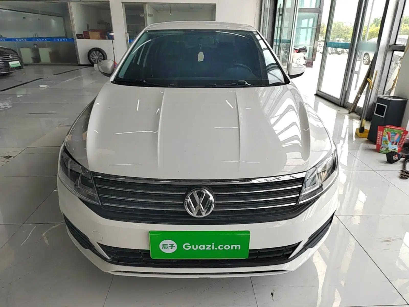 Volkswagen Lavida 2019 Lavida Start 1.5L Automatic Trendy Version China VI Standard — миниатюра 2