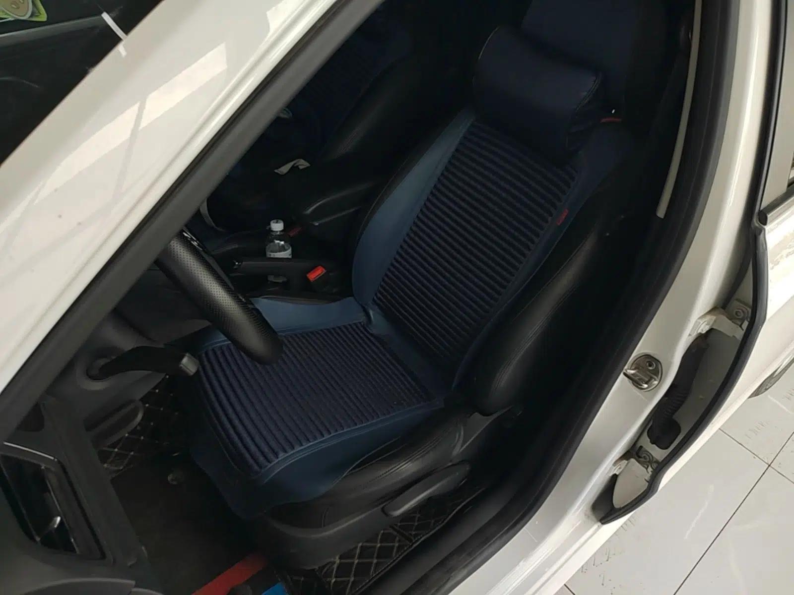 Volkswagen Lavida 2019 Lavida Start 1.5L Automatic Trendy Version China VI Standard — миниатюра 17