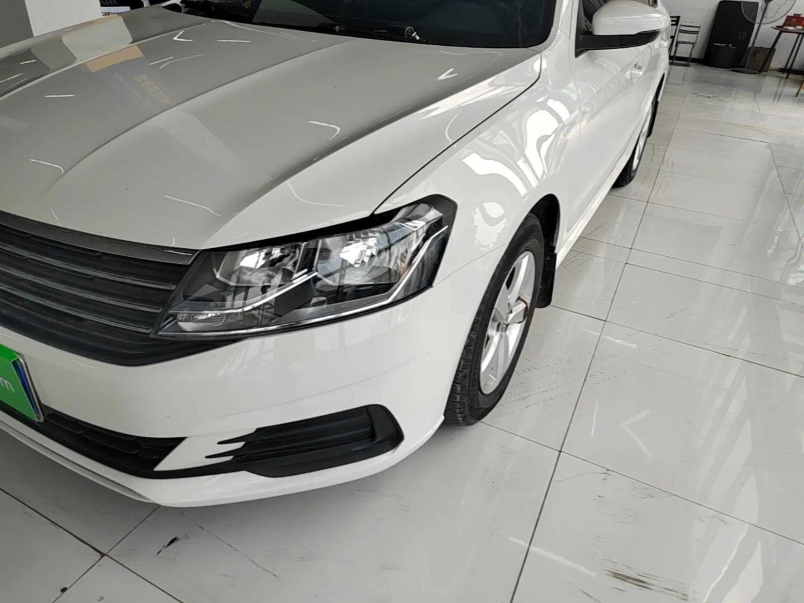 Volkswagen Lavida 2019 Lavida Start 1.5L Automatic Trendy Version China VI Standard — миниатюра 8