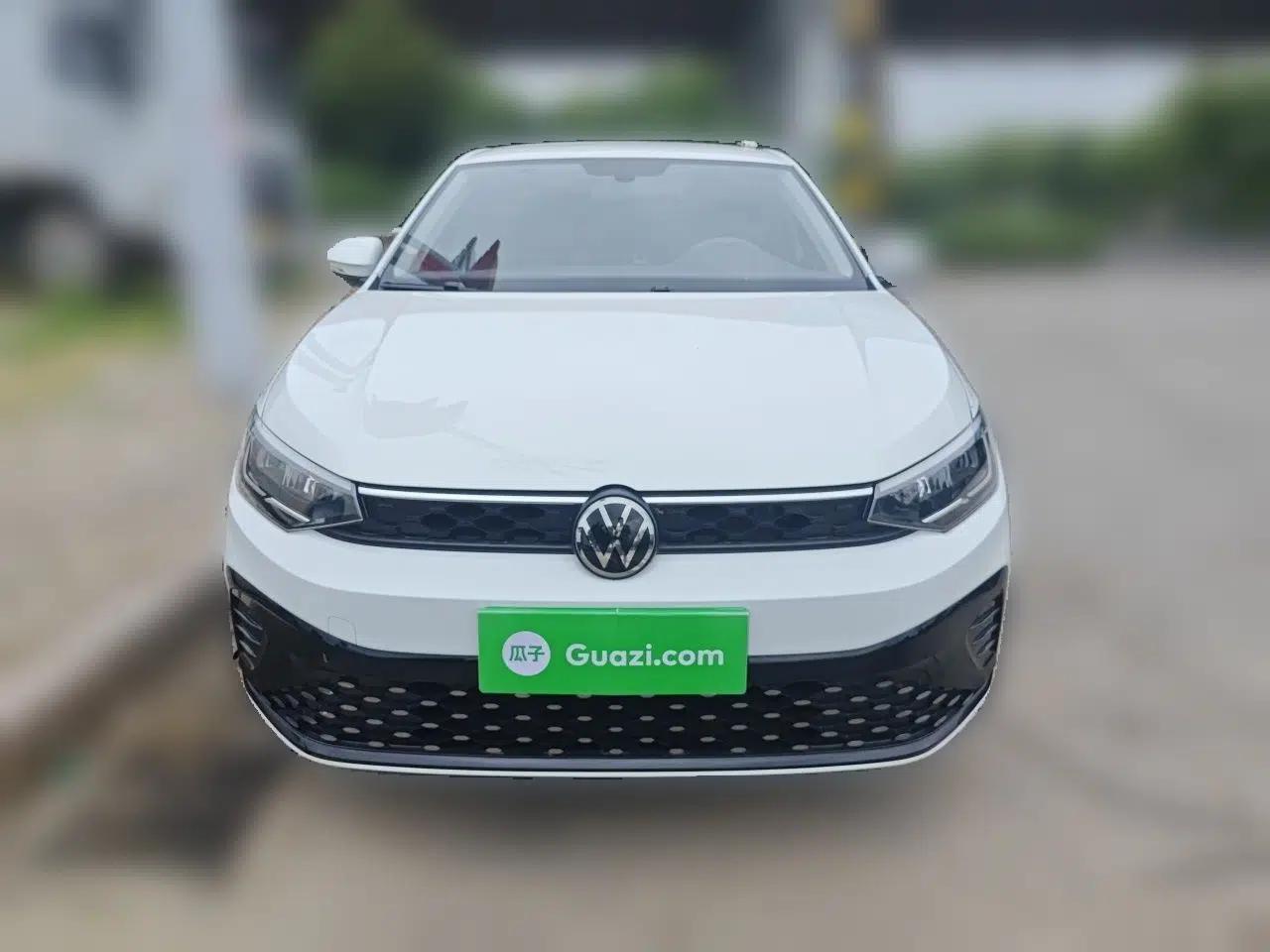 Volkswagen Lavida 2025 New Sharp 1.5L Outstanding New Edition — миниатюра 2