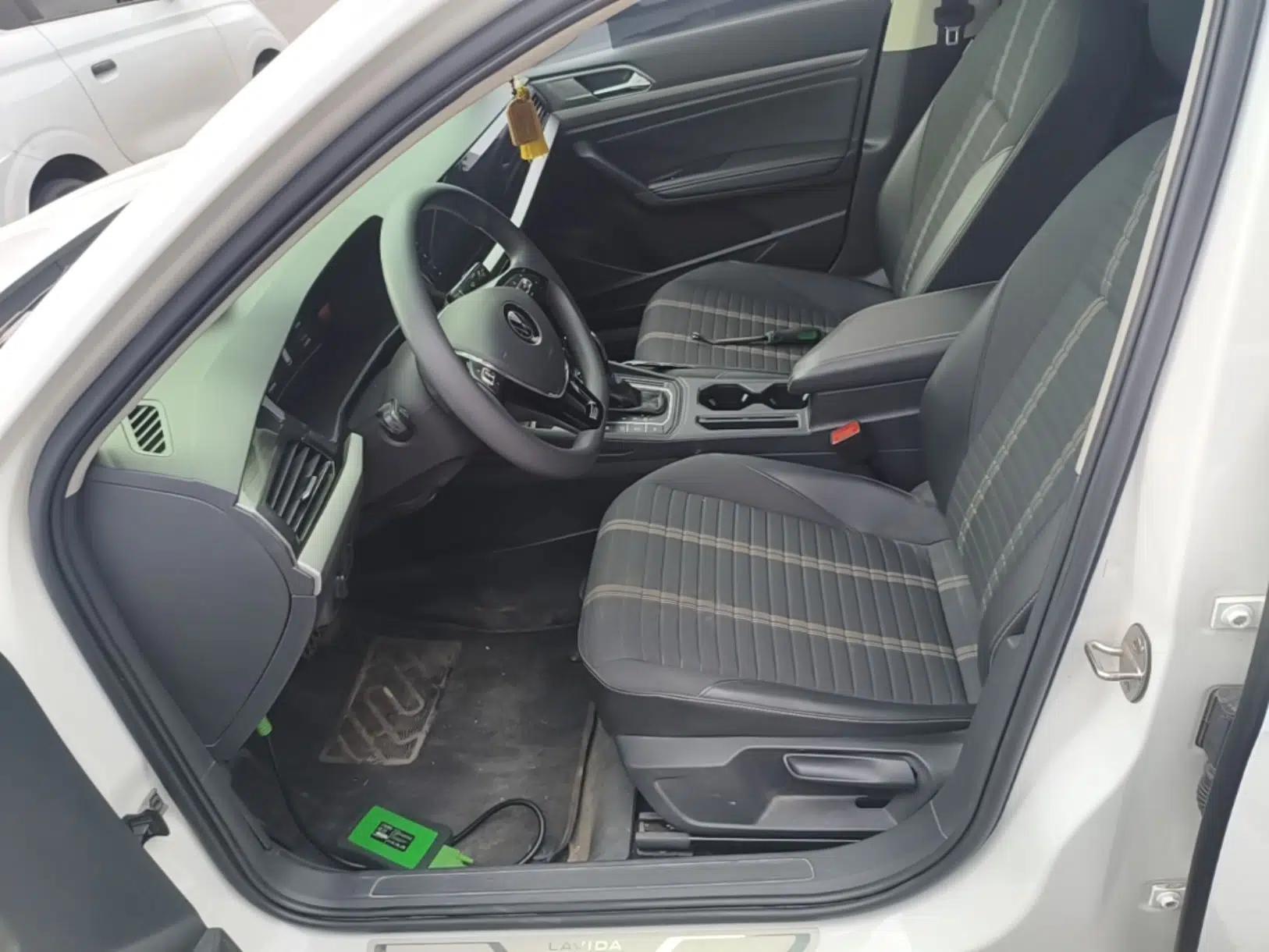 Volkswagen Lavida 2021 280TSI DSG Comfort Edition — миниатюра 17