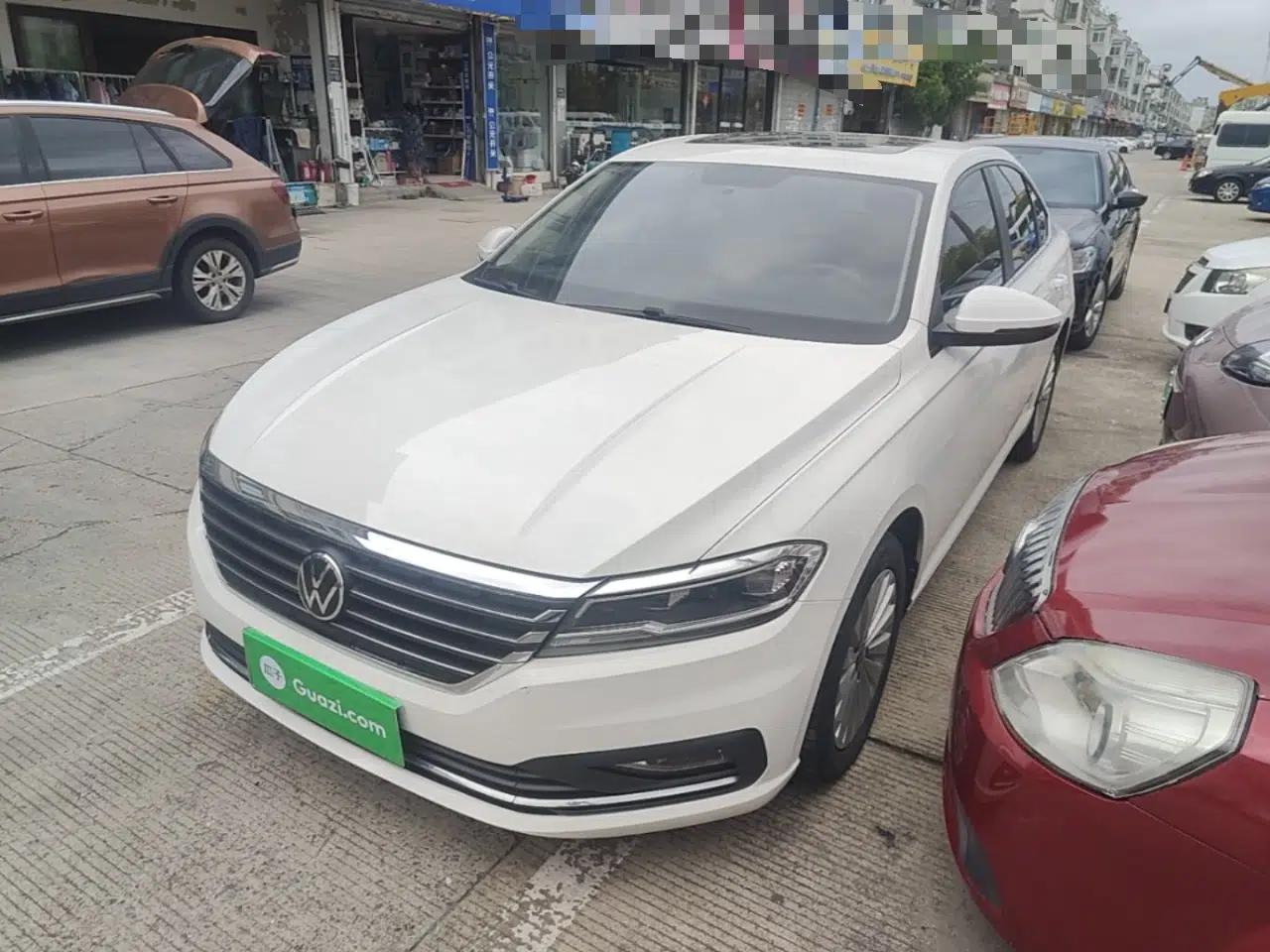 Volkswagen Lavida 2019 1.5L Automatic Comfort Edition China VI Standard — миниатюра 1