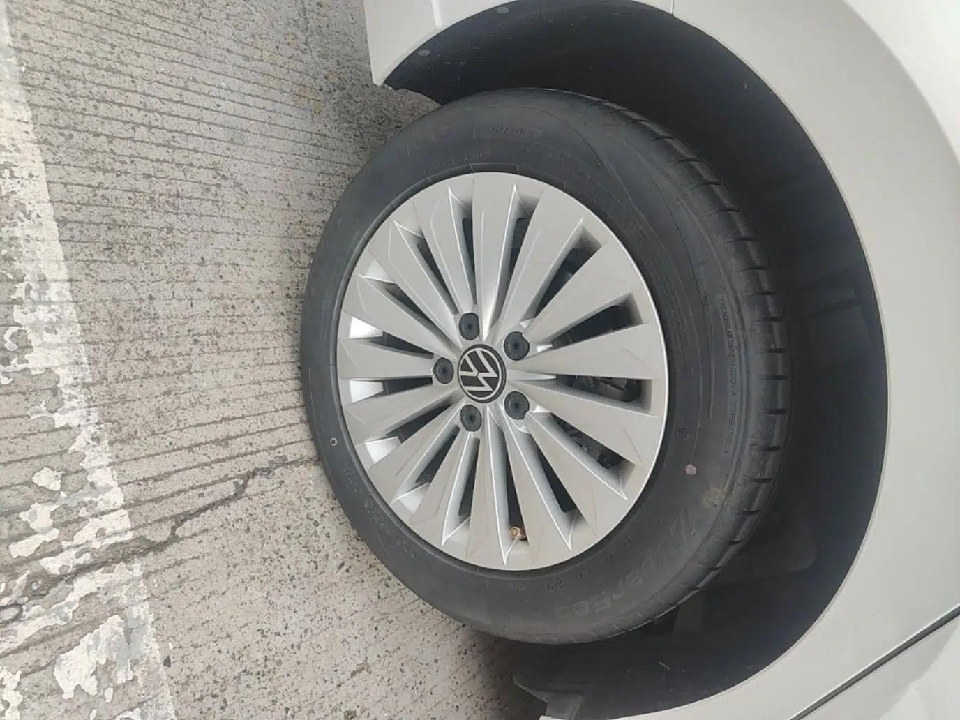 Volkswagen Lavida 2019 1.5L Automatic Comfort Edition China VI Standard — миниатюра 11
