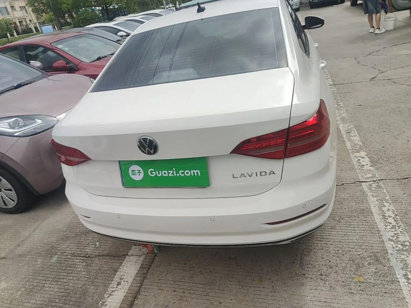 Volkswagen Lavida 2019 1.5L Automatic Comfort Edition China VI Standard — миниатюра 5