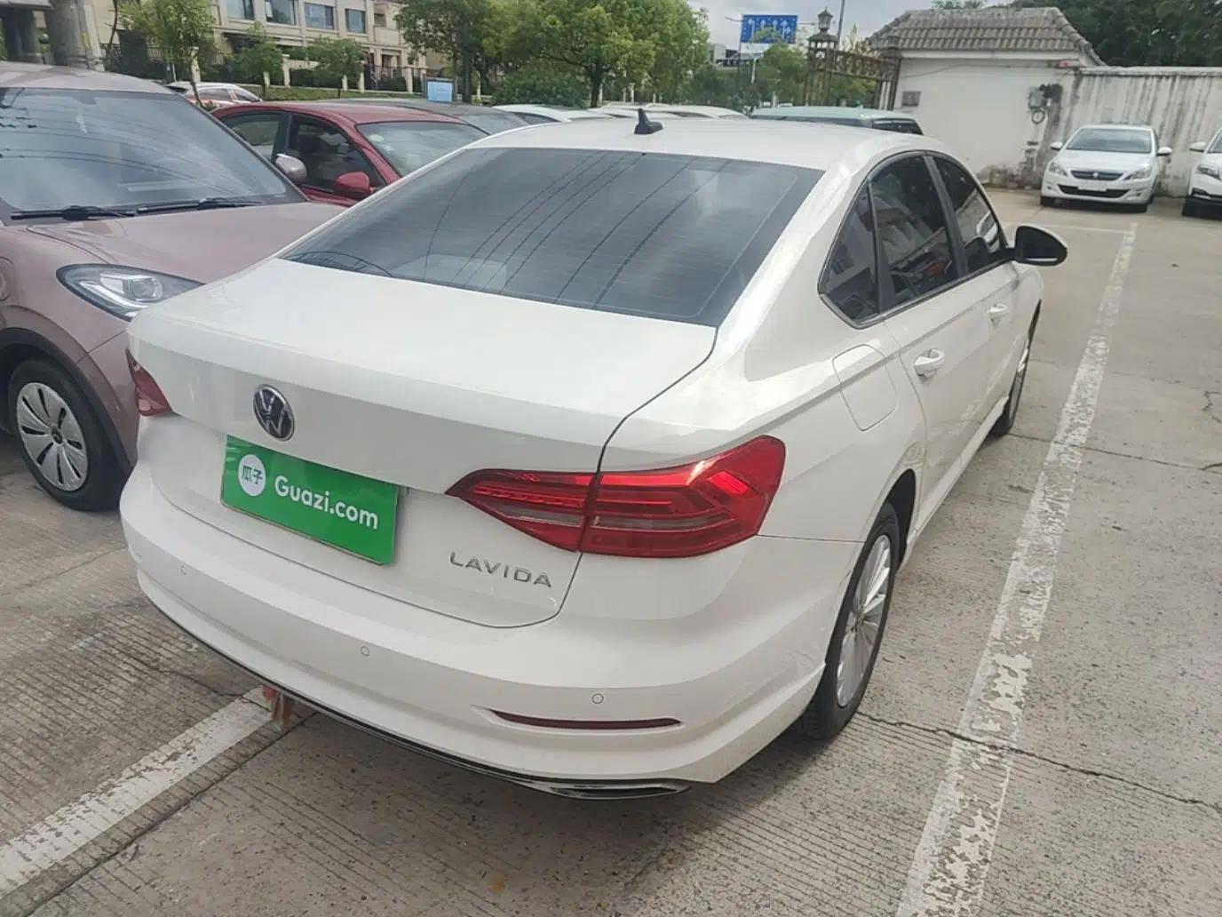Volkswagen Lavida 2019 1.5L Automatic Comfort Edition China VI Standard — миниатюра 6