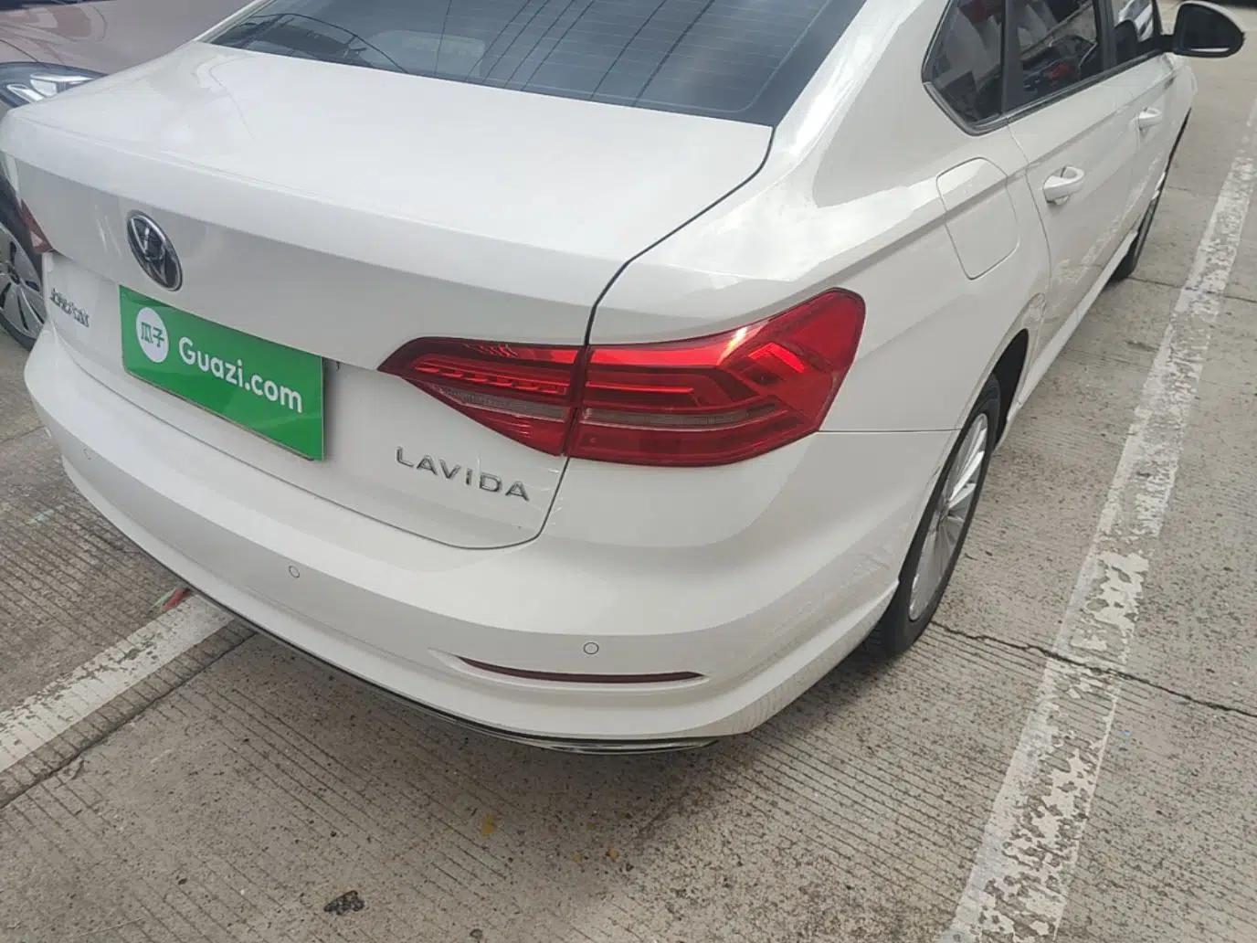 Volkswagen Lavida 2019 1.5L Automatic Comfort Edition China VI Standard — миниатюра 9