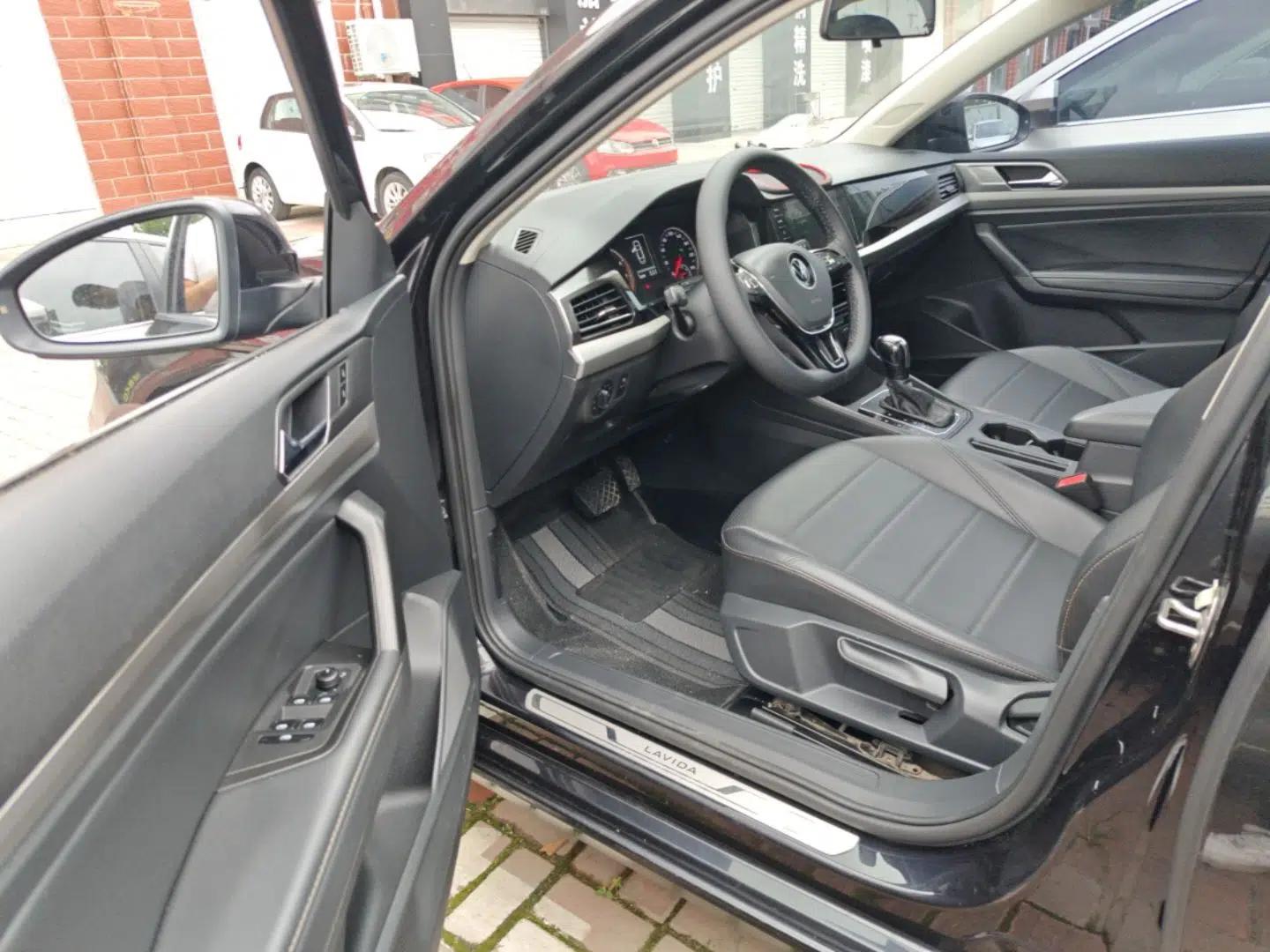 Volkswagen Lavida 2019 1.5L Automatic Comfort Edition China VI Standard — миниатюра 18