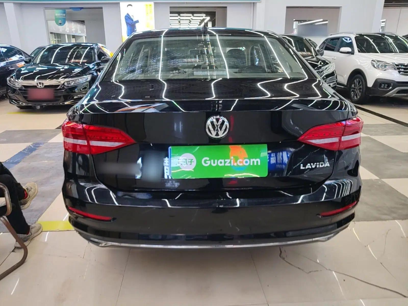 Volkswagen Lavida 2019 1.5L Automatic Comfort Edition China VI Standard — миниатюра 5