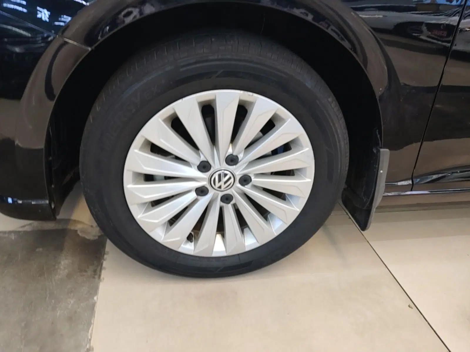Volkswagen Lavida 2019 1.5L Automatic Comfort Edition China VI Standard — миниатюра 10