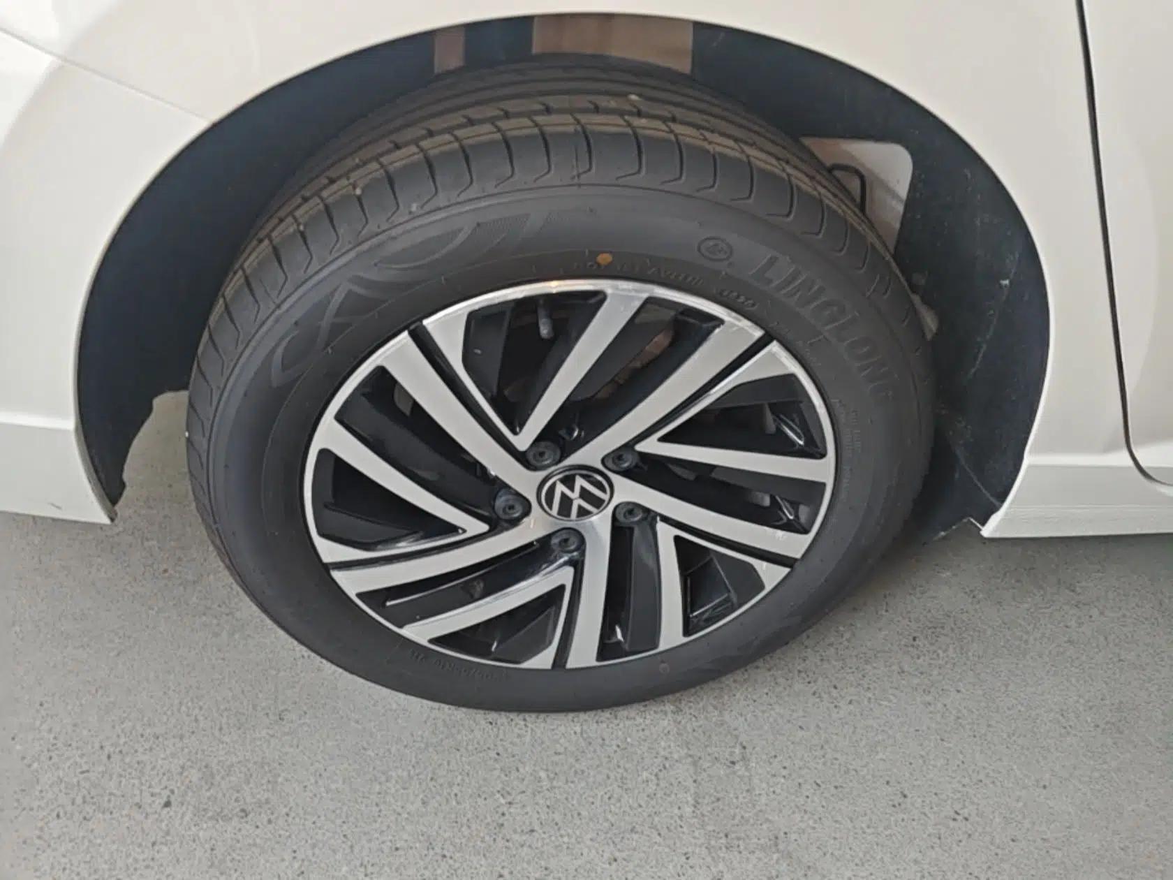 Volkswagen Lavida 2022 1.5L Automatic Comfort Edition — миниатюра 11