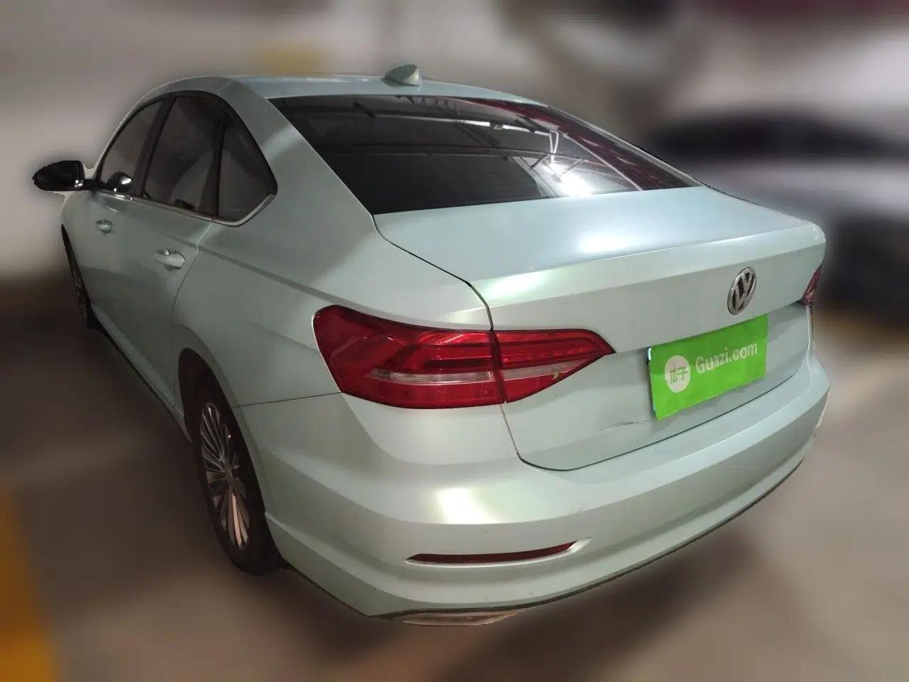 Volkswagen Lavida 2019 1.5L Automatic Comfort Edition China VI Standard — миниатюра 4