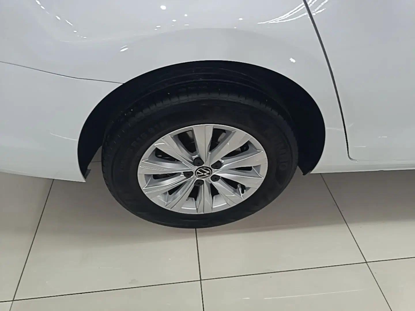 Volkswagen Lavida 2025 New Sharp 1.5L Outstanding New Edition — миниатюра 11