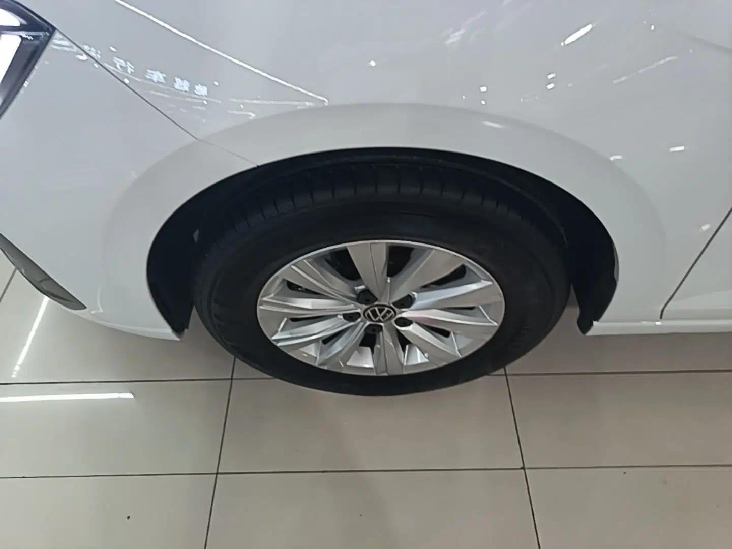 Volkswagen Lavida 2025 New Sharp 1.5L Outstanding New Edition — миниатюра 15