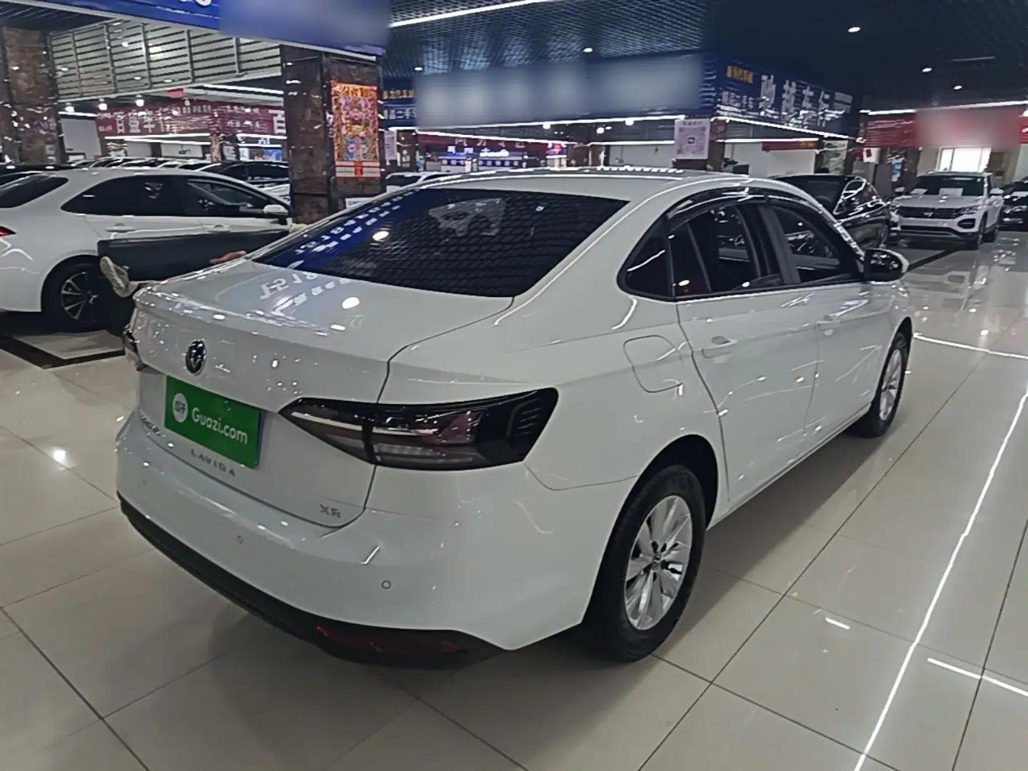 Volkswagen Lavida 2025 New Sharp 1.5L Outstanding New Edition — миниатюра 6