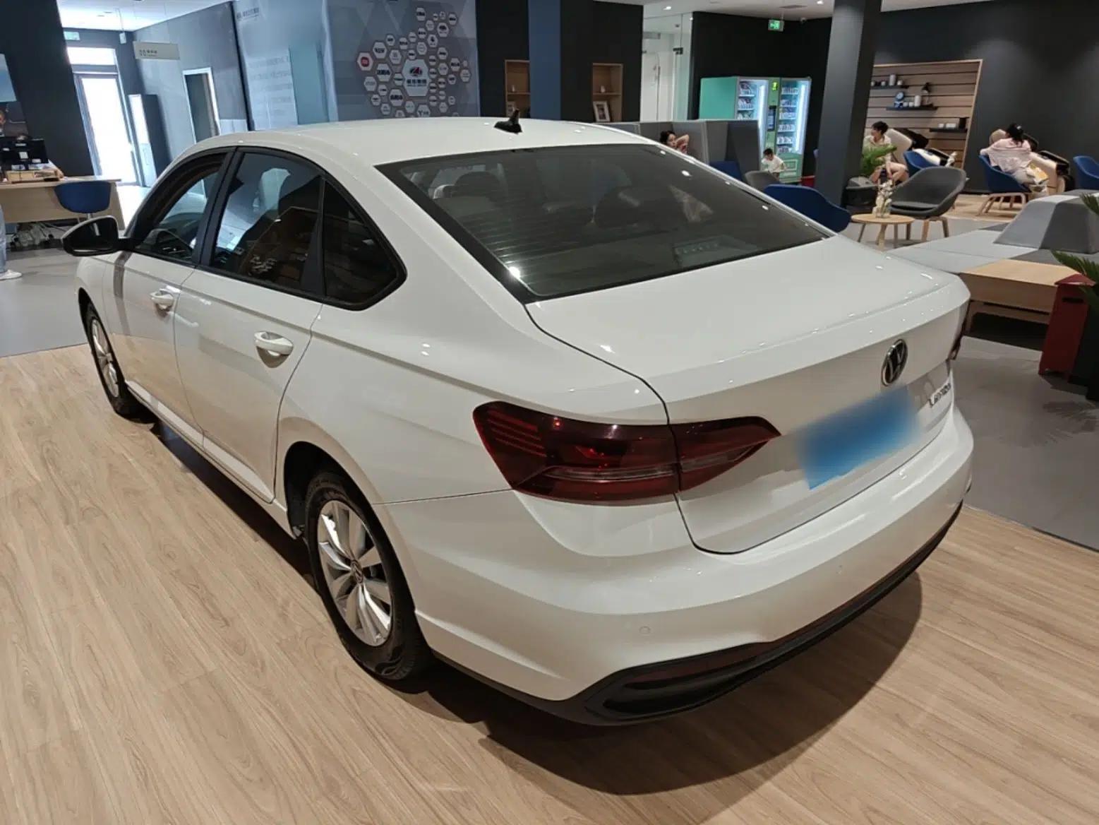 Volkswagen Lavida 2024 1.5L Automatic DeYi Edition — миниатюра 4