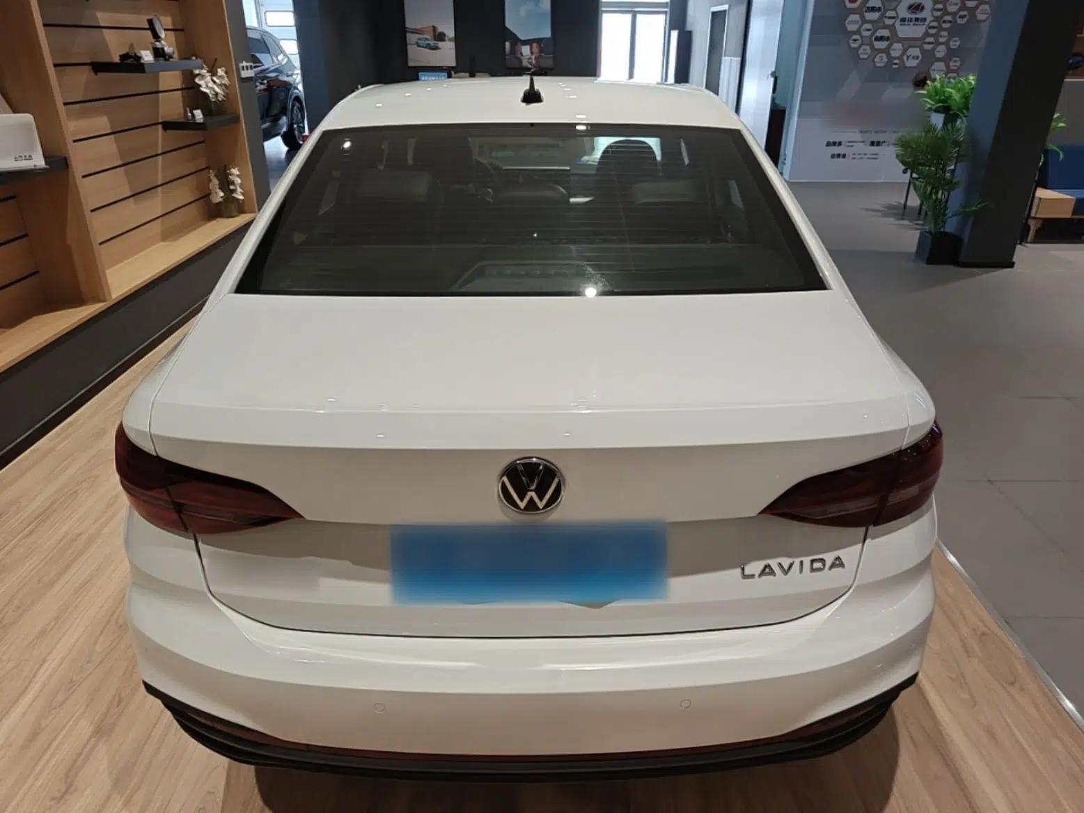 Volkswagen Lavida 2024 1.5L Automatic DeYi Edition — миниатюра 5