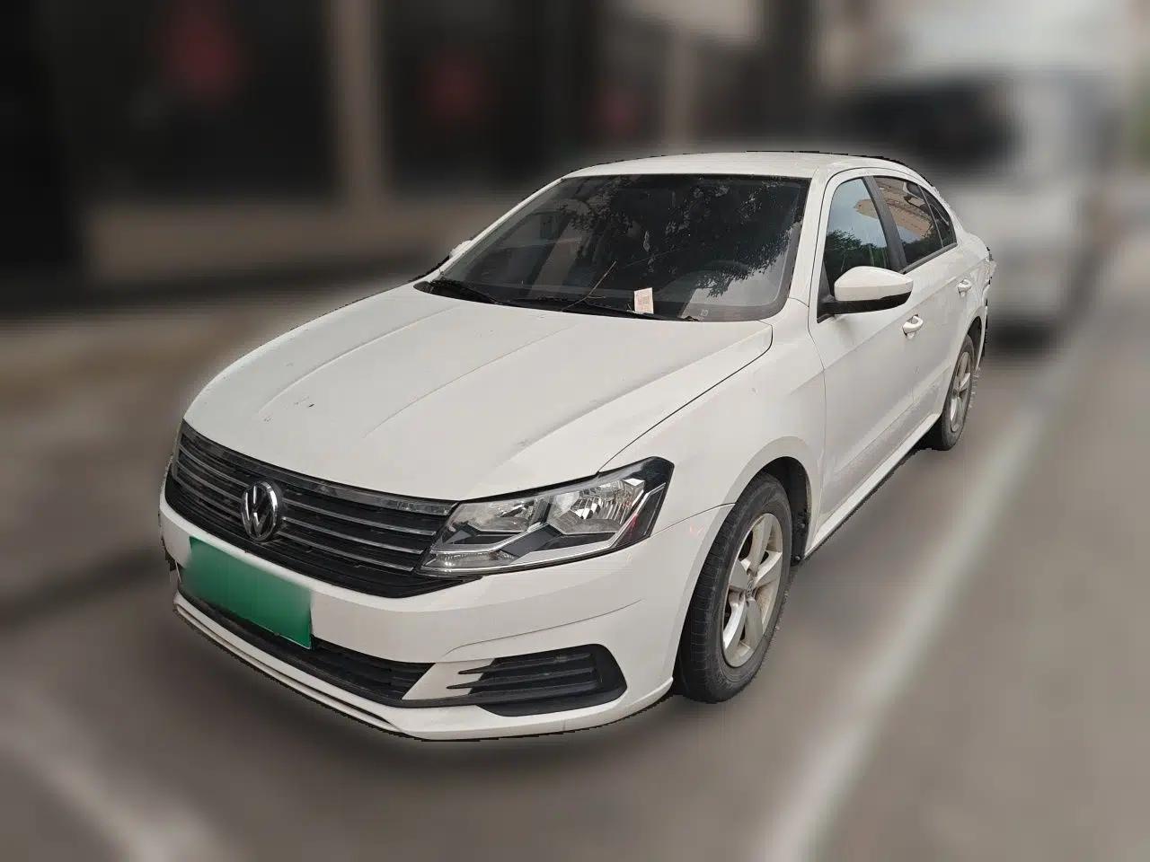 Volkswagen Lavida 2022 1.5L Automatic Fashion Edition — миниатюра 1