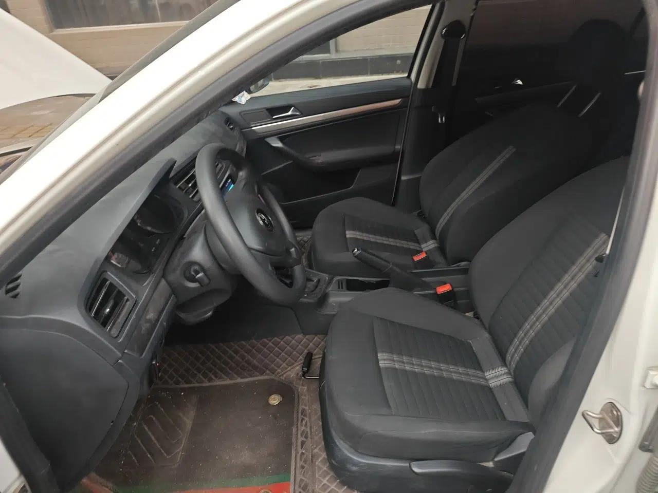 Volkswagen Lavida 2022 1.5L Automatic Fashion Edition — миниатюра 15