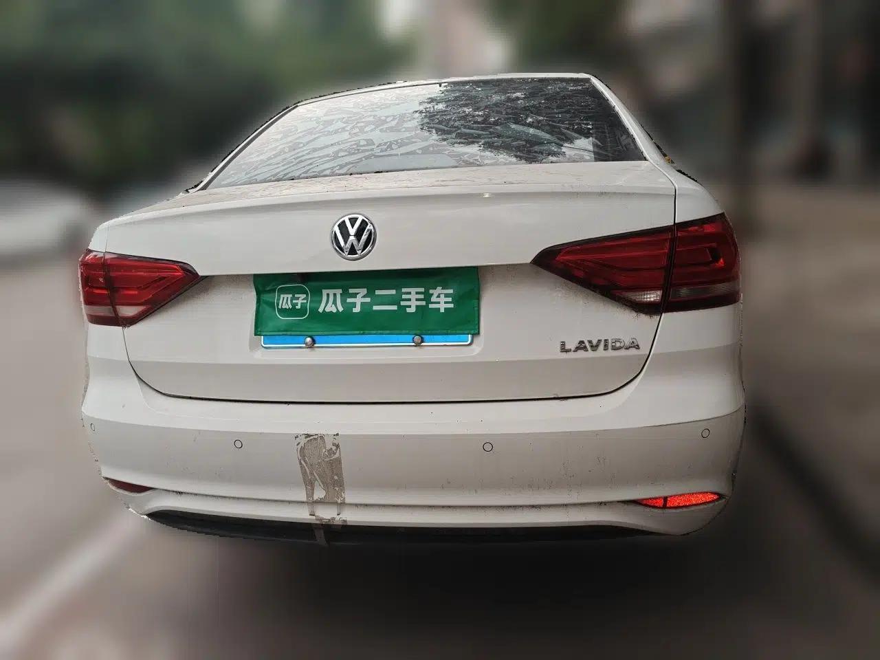 Volkswagen Lavida 2022 1.5L Automatic Fashion Edition — миниатюра 5