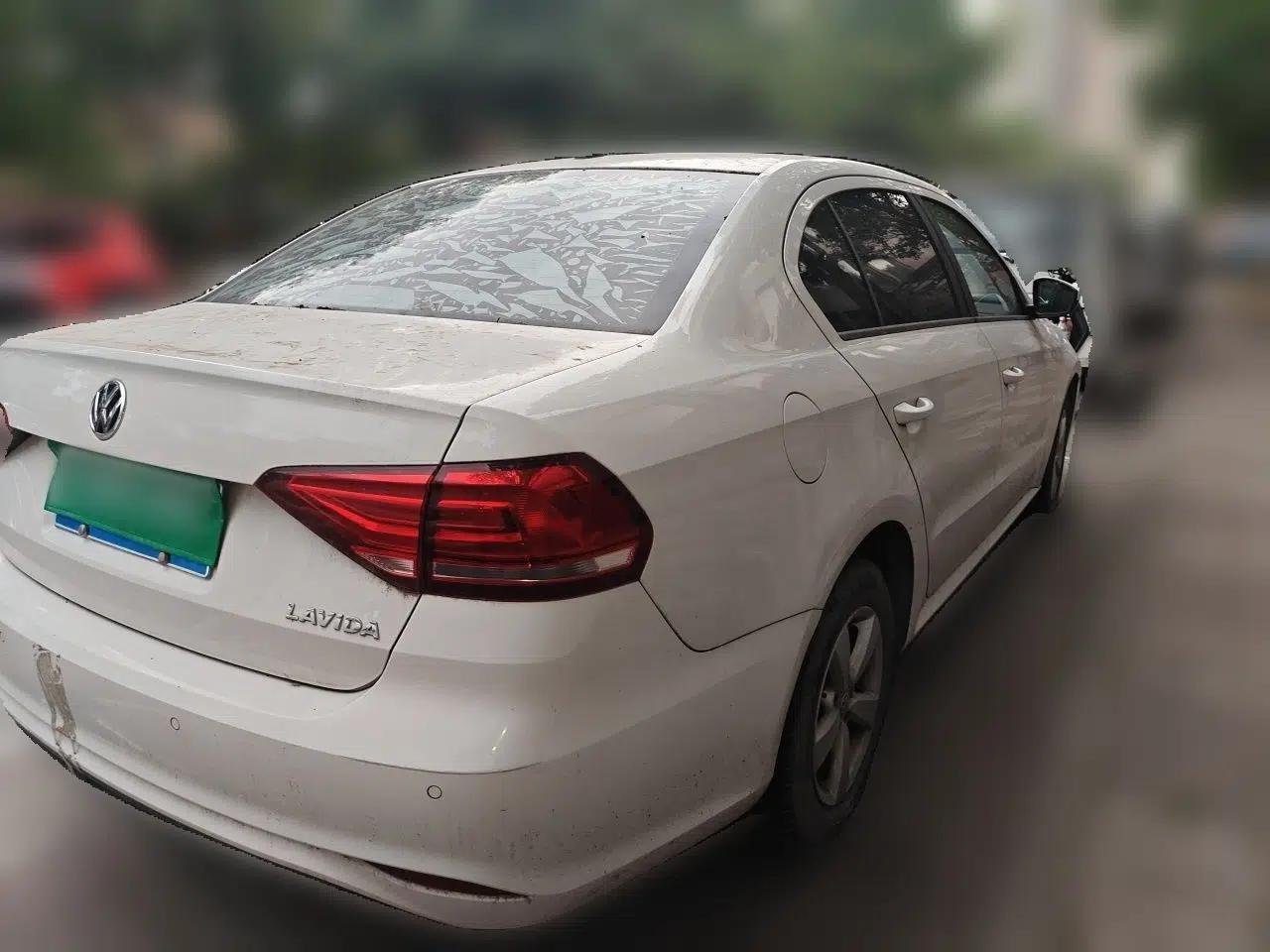 Volkswagen Lavida 2022 1.5L Automatic Fashion Edition — миниатюра 6