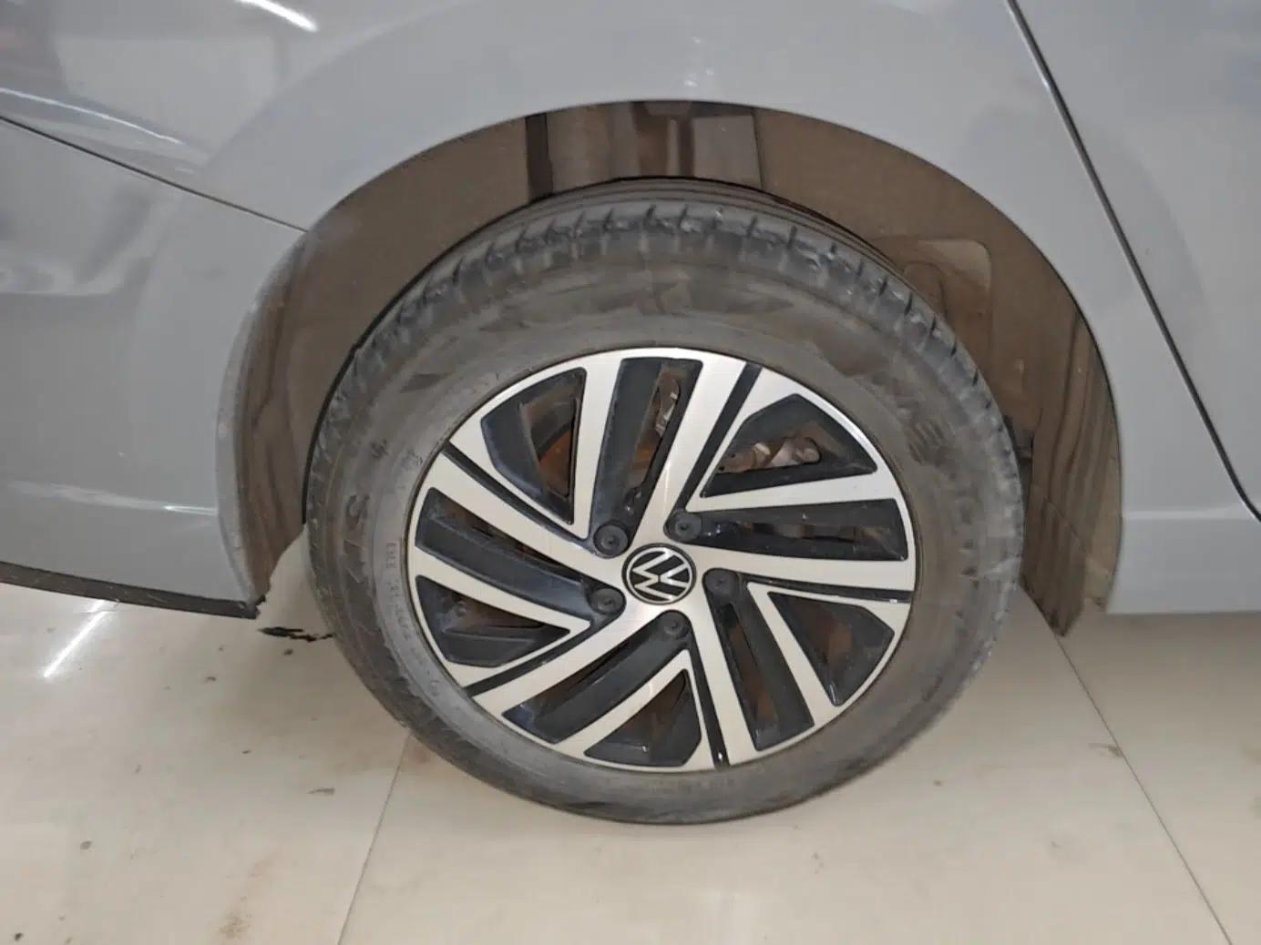 Volkswagen Lavida 2023 Revised Version 1.5L Automatic Starry Sky Edition – 5 Million Units — миниатюра 11