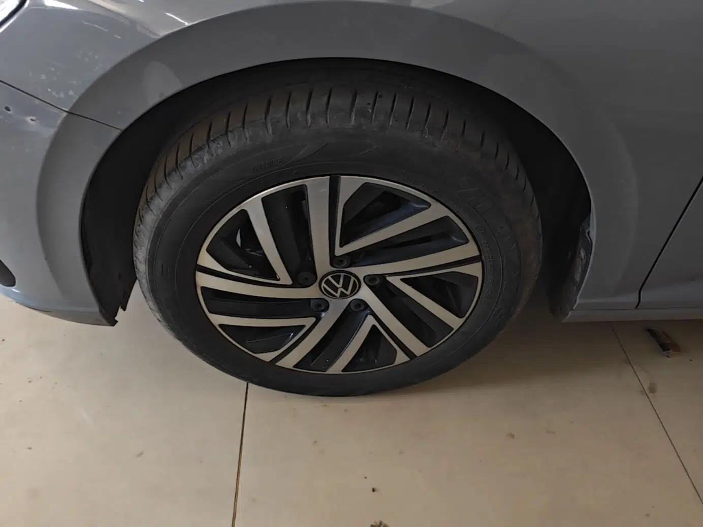Volkswagen Lavida 2023 Revised Version 1.5L Automatic Starry Sky Edition – 5 Million Units — миниатюра 10