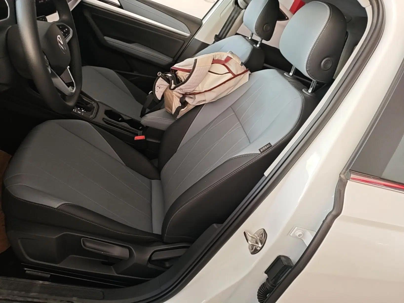 Volkswagen Lavida 2024 1.5L Automatic Starry Sky 5 Million Edition — миниатюра 17