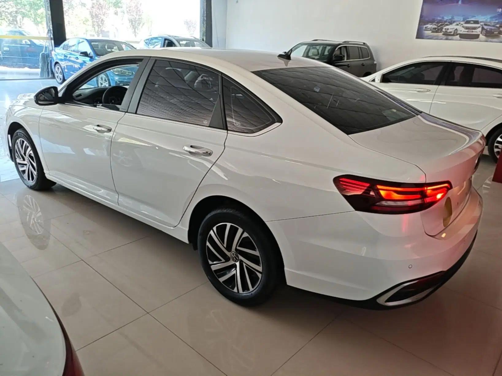 Volkswagen Lavida 2024 1.5L Automatic Starry Sky 5 Million Edition — миниатюра 4