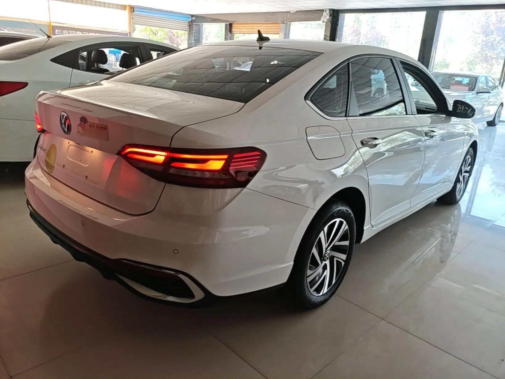 Volkswagen Lavida 2024 1.5L Automatic Starry Sky 5 Million Edition — миниатюра 6