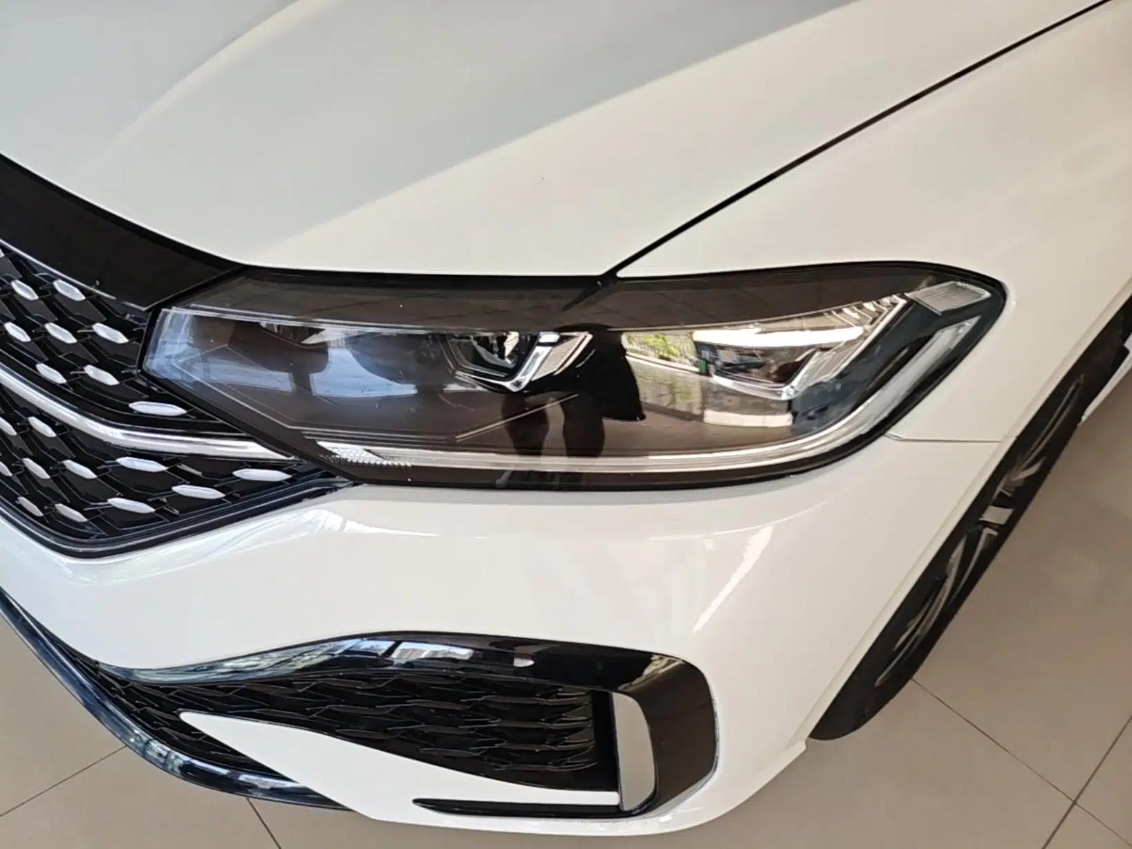 Volkswagen Lavida 2024 1.5L Automatic Starry Sky 5 Million Edition — миниатюра 8