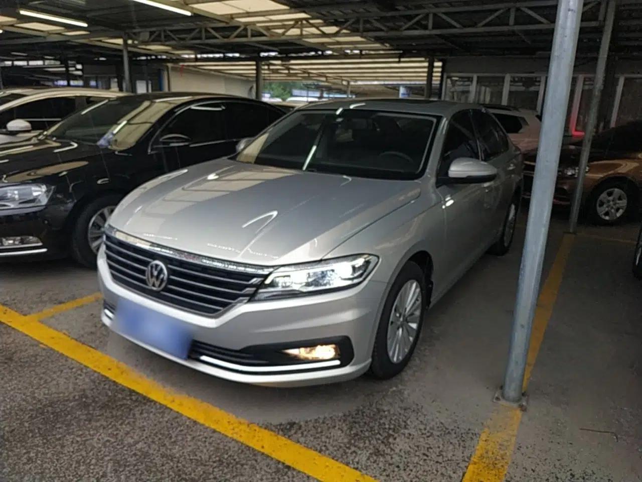 Volkswagen Lavida 2019 1.5L Automatic Comfort Edition China VI Standard — миниатюра 1