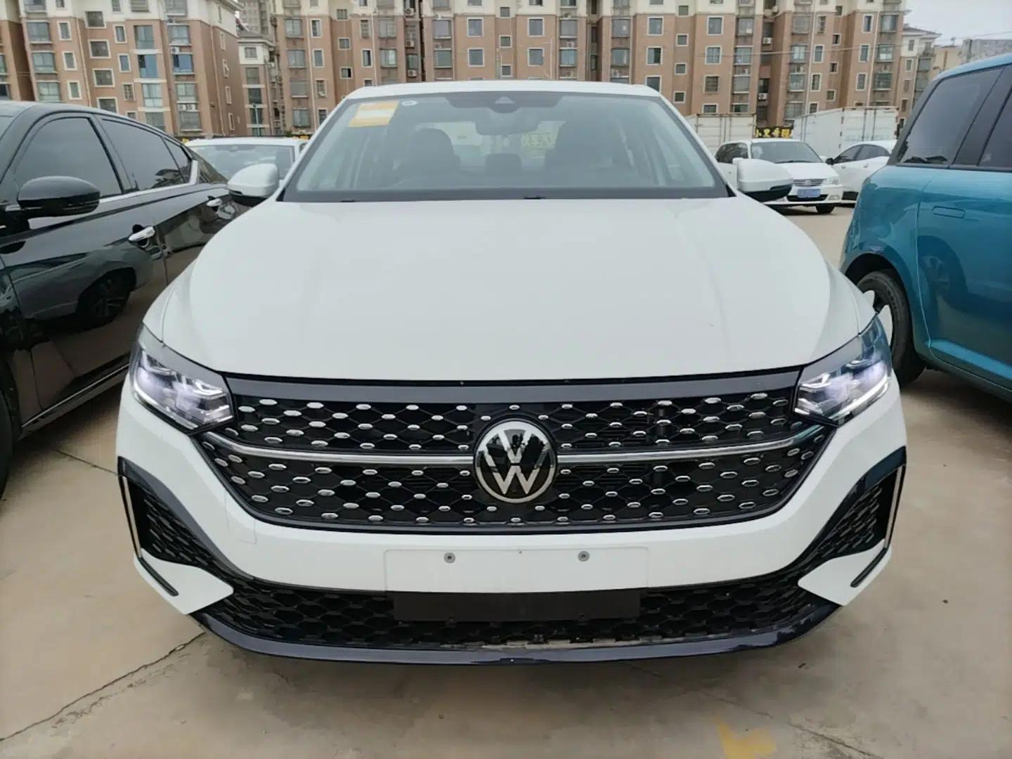 Volkswagen Lavida 2026 1.5L Automatic Starry Five-Million Edition — миниатюра 2