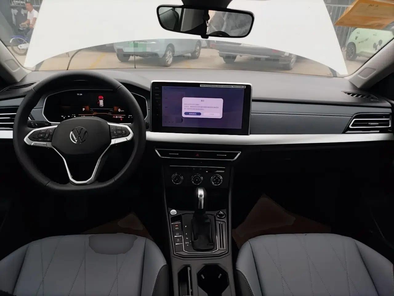 Volkswagen Lavida 2026 1.5L Automatic Starry Five-Million Edition — миниатюра 12