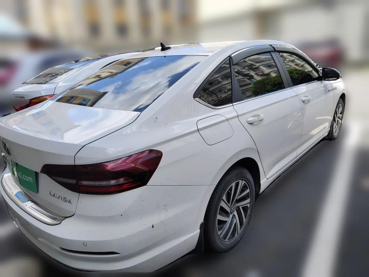 Volkswagen Lavida 2022 1.5L Automatic Vision Edition — миниатюра 6
