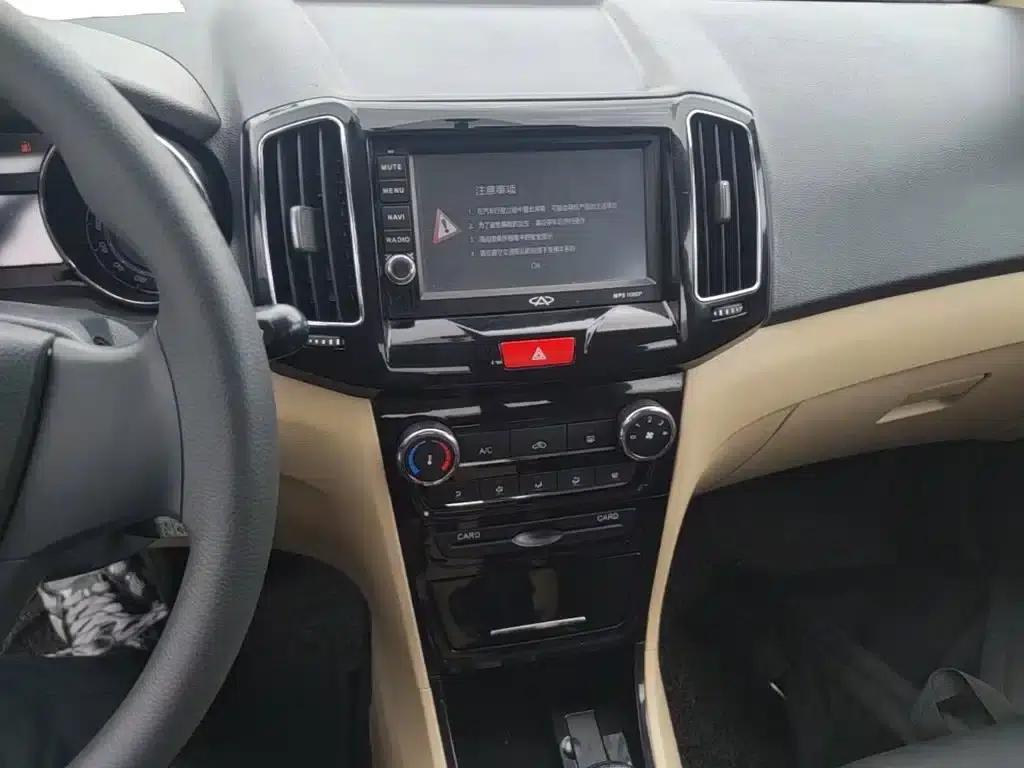 Chery E3 2015 1.5L Manual Fashion Edition — миниатюра 13