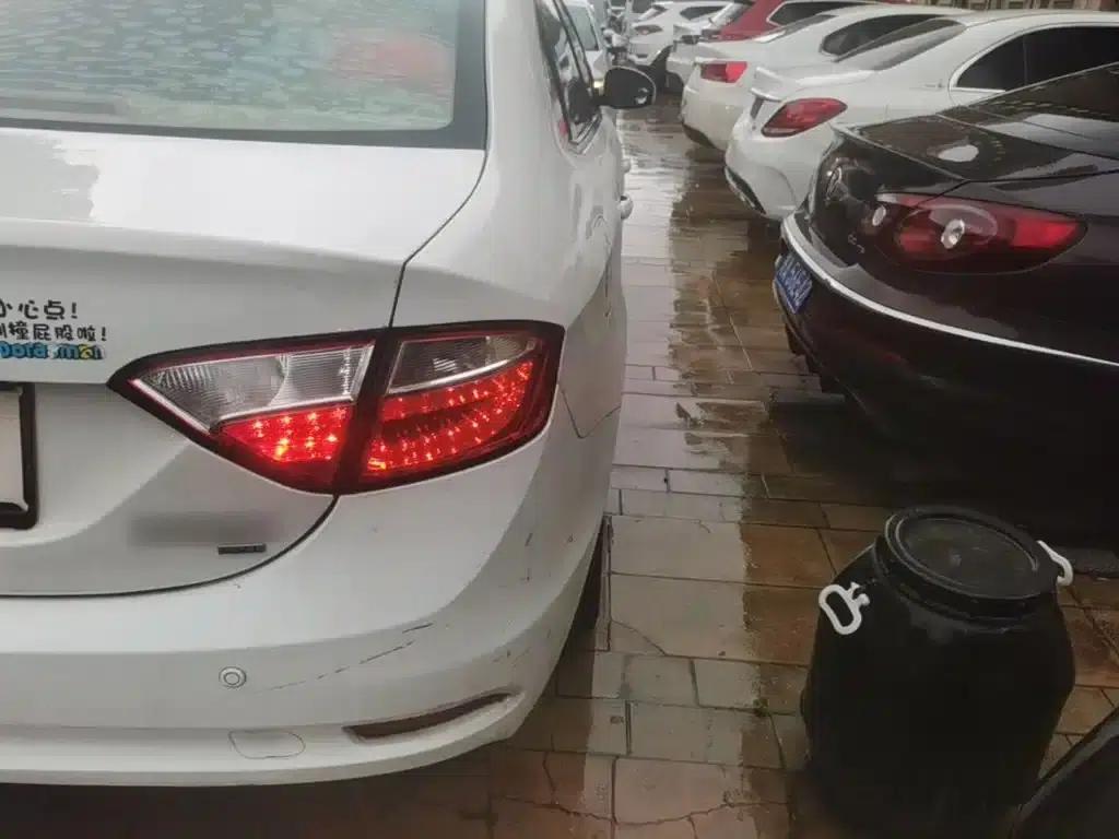 Chery Arrizo 7 2013 1.6L CVT Premium Edition — миниатюра 8