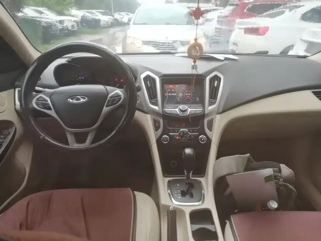 Chery Arrizo 7 2013 1.6L CVT Premium Edition — миниатюра 10