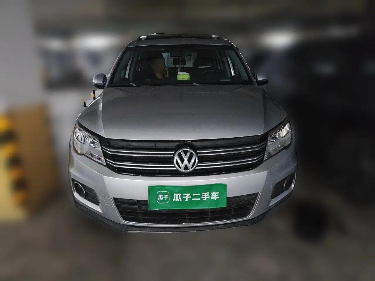 Volkswagen Tiguan 2012 1.8TSI Automatic Two-Wheel Drive Elite Edition — миниатюра 2