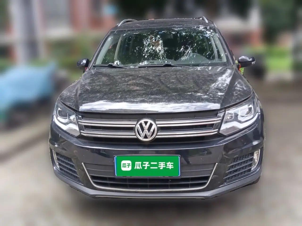 Volkswagen Tiguan 2015 1.8TSI Automatic Two-Wheel Drive Luxury Model — миниатюра 2
