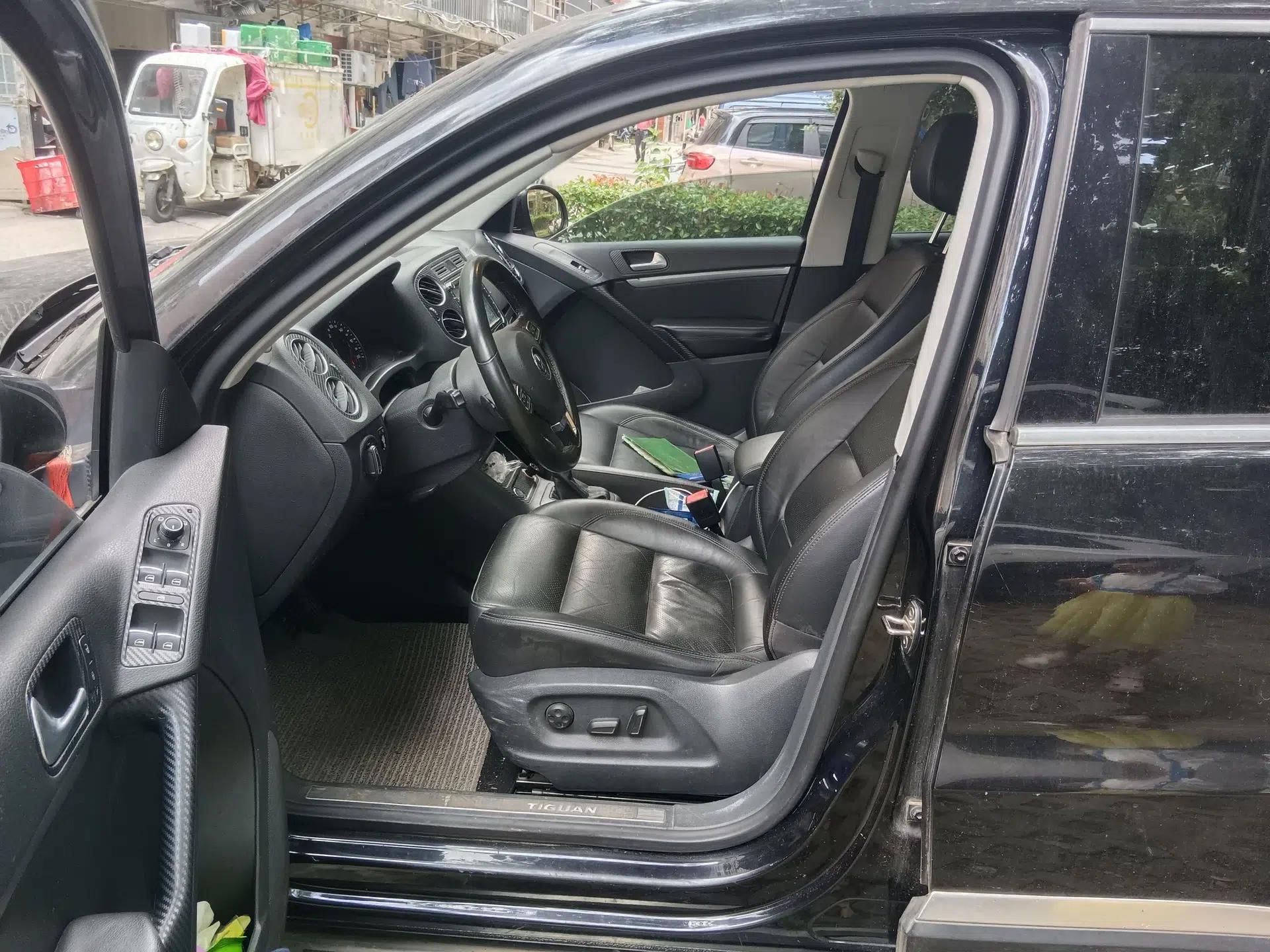Volkswagen Tiguan 2015 1.8TSI Automatic Two-Wheel Drive Luxury Model — миниатюра 16